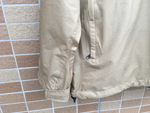 ウインドジャマーのTHE NORTH FACE