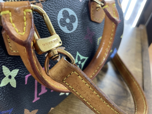 ミニショルダーポーチのLOUIS VUITTON