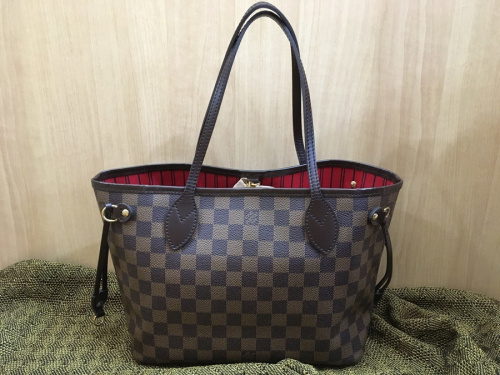 バッグのトートバッグ