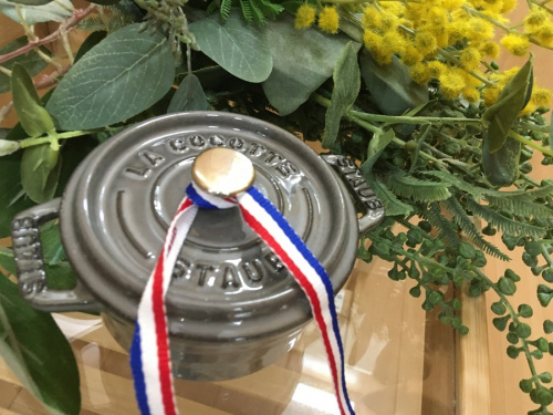 キッチン雑貨の鍋