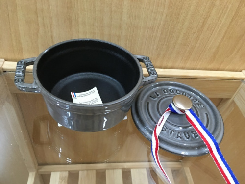 鍋のココットラウンド