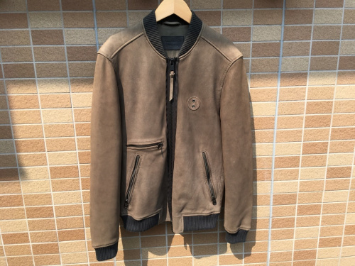ジャケットのレザージャケット
