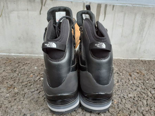 トレッキングシューズのTHE NORTH FACE