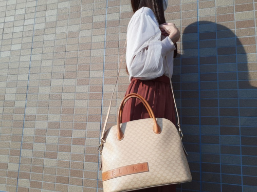 バッグのハンドバッグ