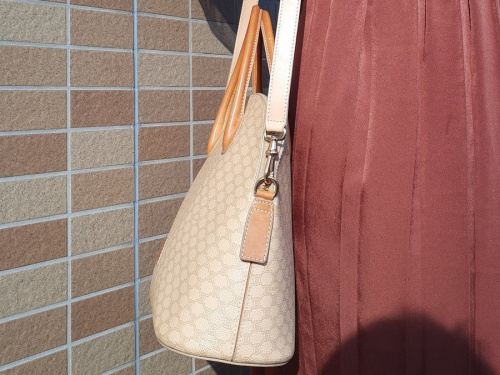 ハンドバッグのCELINE