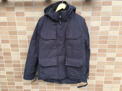 コートのダウンジャケット