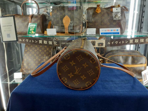 ハンドバッグのLOUIS VUITTON