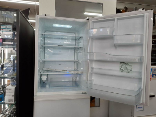 中古冷蔵庫の5ドア冷蔵庫