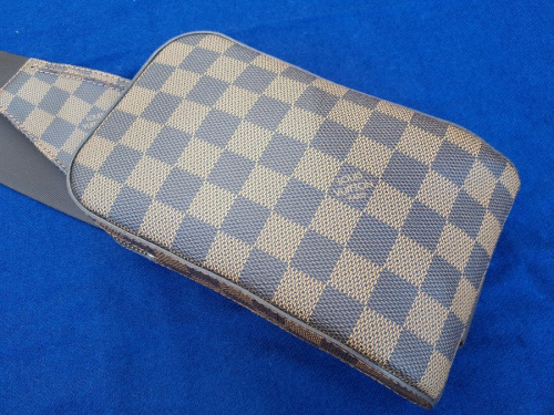 バッグのボディーバッグ