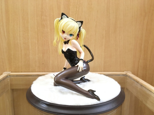 フィギュアの羽瀬川小鳩