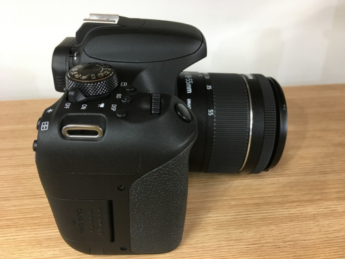 デジタル一眼レフカメラのNikon