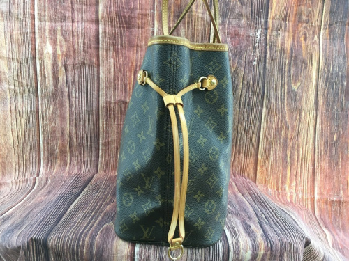 LOUIS VUITTONの旧ネヴァーフルMM
