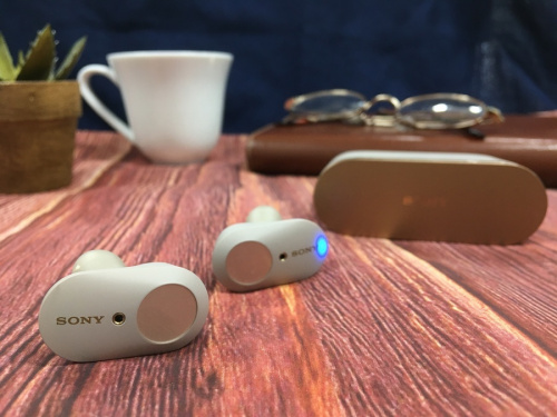 デジタル家電のヘッドホン