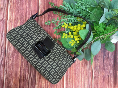 バッグ・財布のバッグ