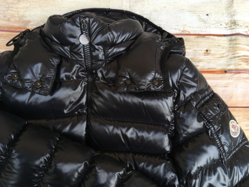 レディースファッションのダウンジャケット