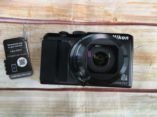 デジタルカメラのNikon