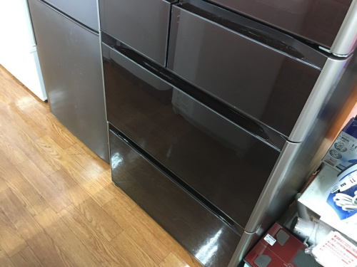 6ドア冷蔵庫のHITACHI