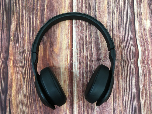 ヘッドホンのKEF
