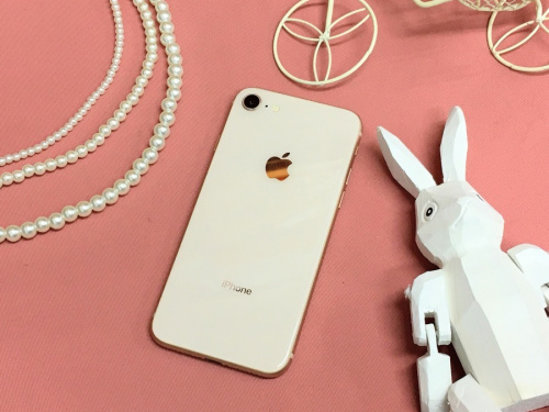 モバイル機器のスマートフォン