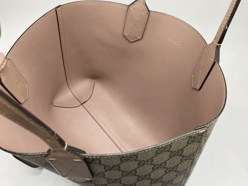 リバーシブルトートバッグのGUCCI