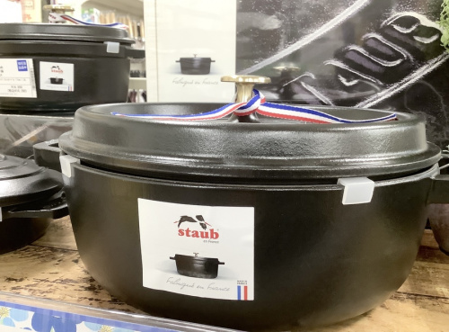 LECREUSETのSTAUB