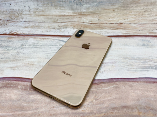 スマートフォンのiPhoneXS