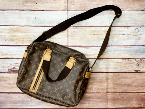 バッグ・財布のバッグ