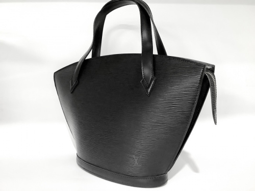 ショルダーバッグのLOUIS VUITTON
