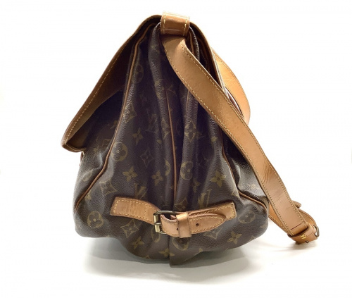 ショルダーバッグのLOUIS VUITTON