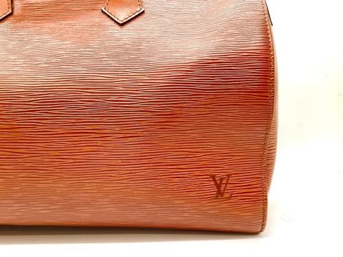 トートバッグのLOUIS VUITTON