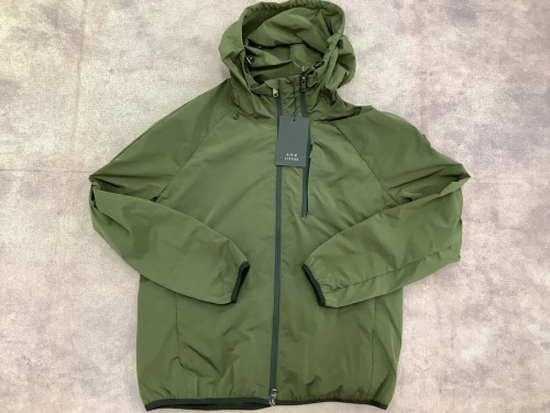 フーデッドジャケットのTATRAS