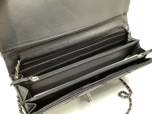 チェーンショルダーウォレットのCHANEL