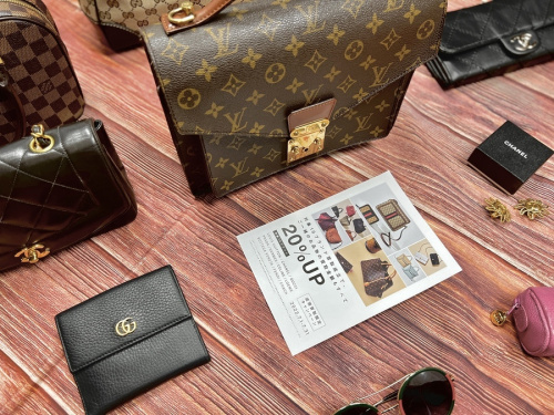ブランド・ラグジュアリーのLOUIS VUITTON