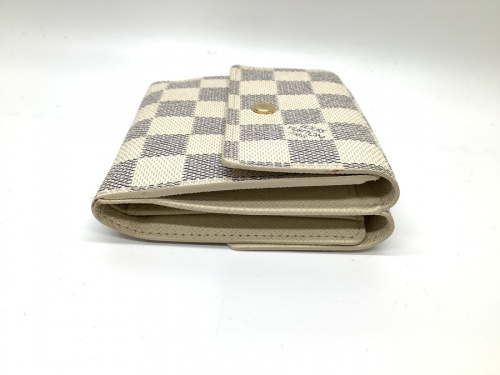 財布の2つ折り財布