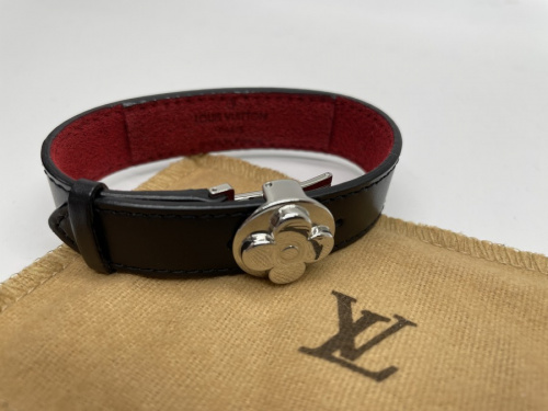 ブランド・ラグジュアリーのアクセサリー