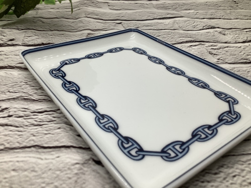 スクウェアプレートのHERMES