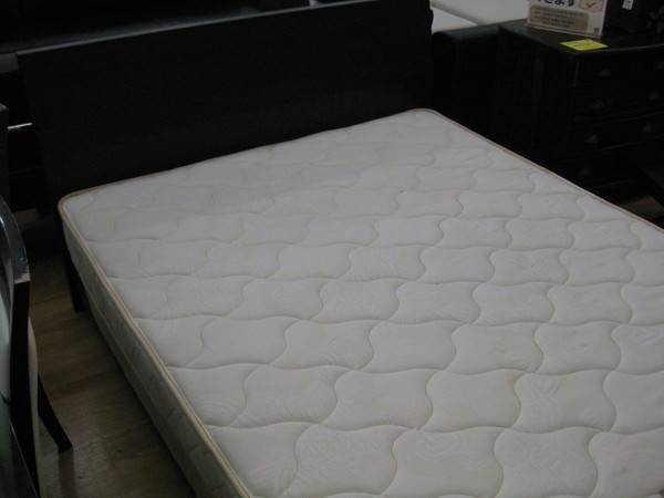 【トレファク神戸新長田】【値下げしました】REGALIAのベッド入荷しました！【取りに来れる方限定】 トレファク 神戸新長田店｜兵庫県神戸市のリサイクルショップ