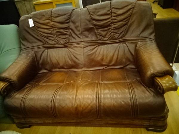 重厚で格調高いオランダソファ入荷！【兵庫 神戸 中古 家具 買取 