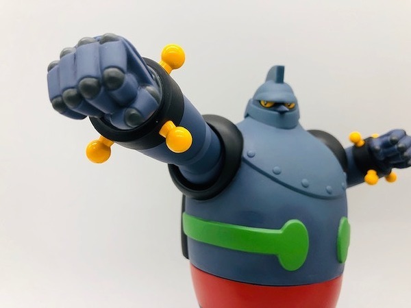 神戸新長田鉄人　鉄人28号　モニュメント1/60スケールフィギュア 神戸新長田といえば鉄人28号！｜2019年09月04日｜リサイクルショップ