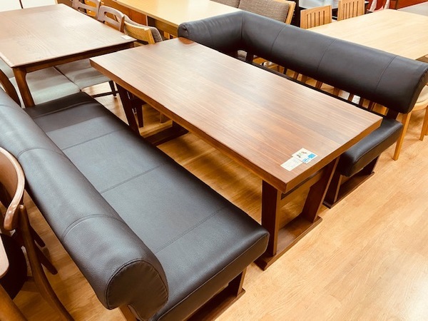 中古家具地域最大級!!】サンキコーポレーションのダイニングセットの