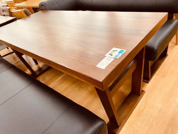 中古家具地域最大級!!】サンキコーポレーションのダイニングセットの