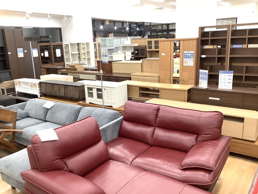 中古家具最大展示中！】LURKEYの電動リクライニングソファのご紹介