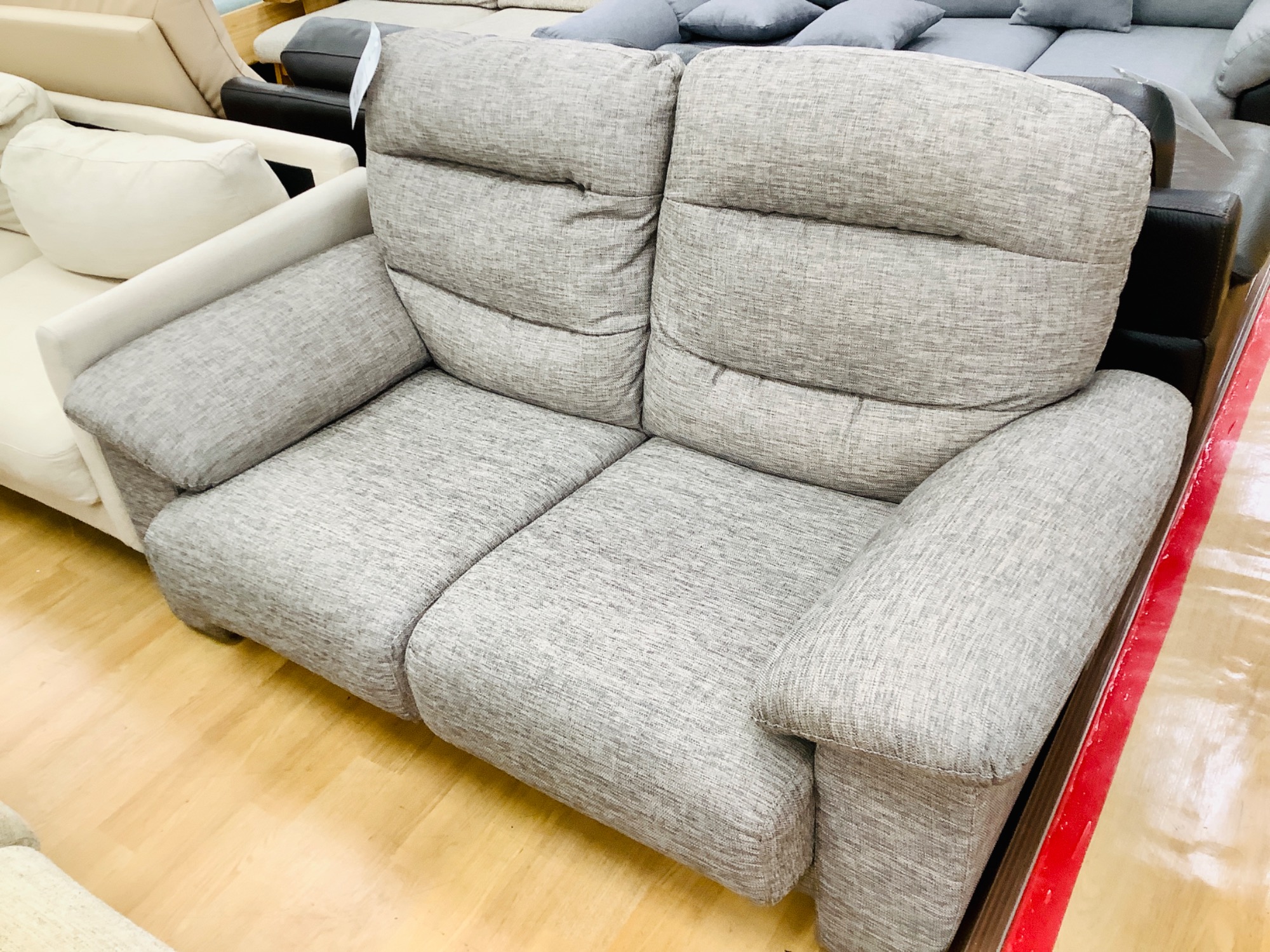 家具最大展示中！】ソファー多数入荷しています！！｜2023年03月22日 
