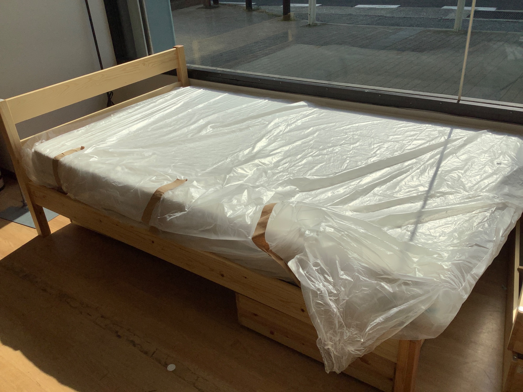 家具最大展示中！】無印良品のセミダブルベットのご紹介！！｜2024年03