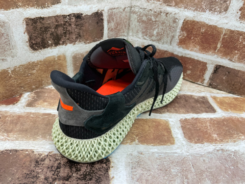 スニーカー買取強化中！！】Adidas スニーカー ZX-4000 4Dのご紹介です