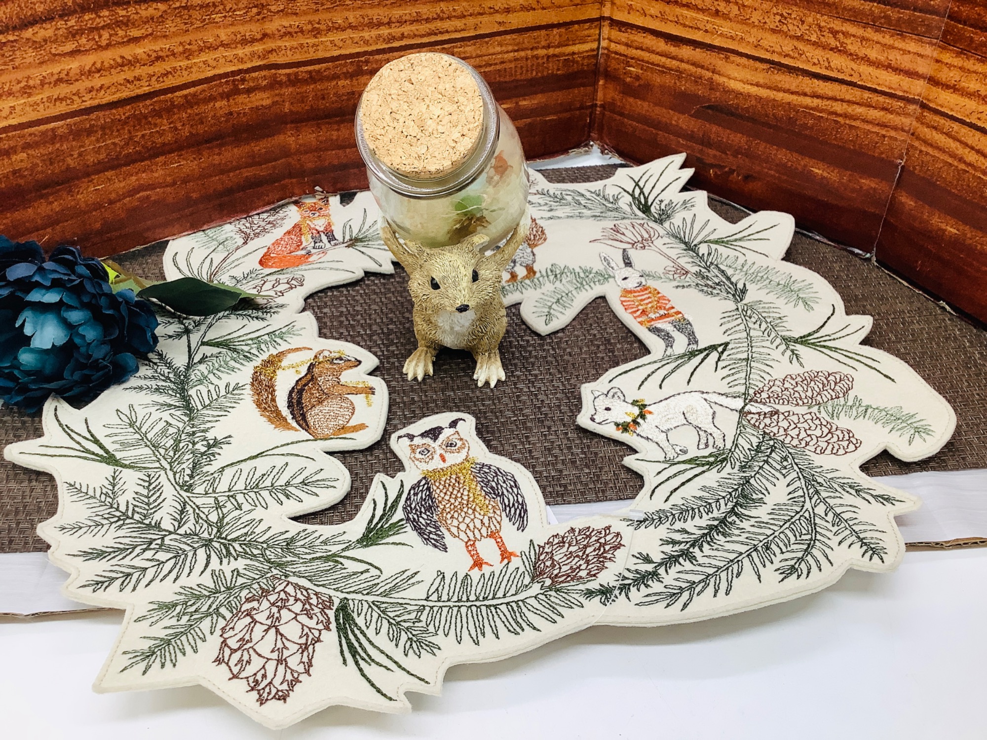 Coral&Tusk クッションカバー　クリスマス インテリア雑貨買取強化中！！】Coral&Tusk(コーラル&タスク）の