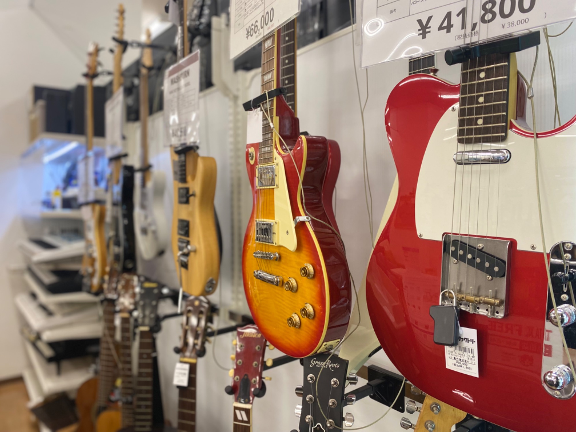 J4276【リユースのサカイ柏店】Photo Genic　エレキギター　クリーニング済　 楽器買取強化中！！】Photogenic（フォトジェニック）エレキギターのご