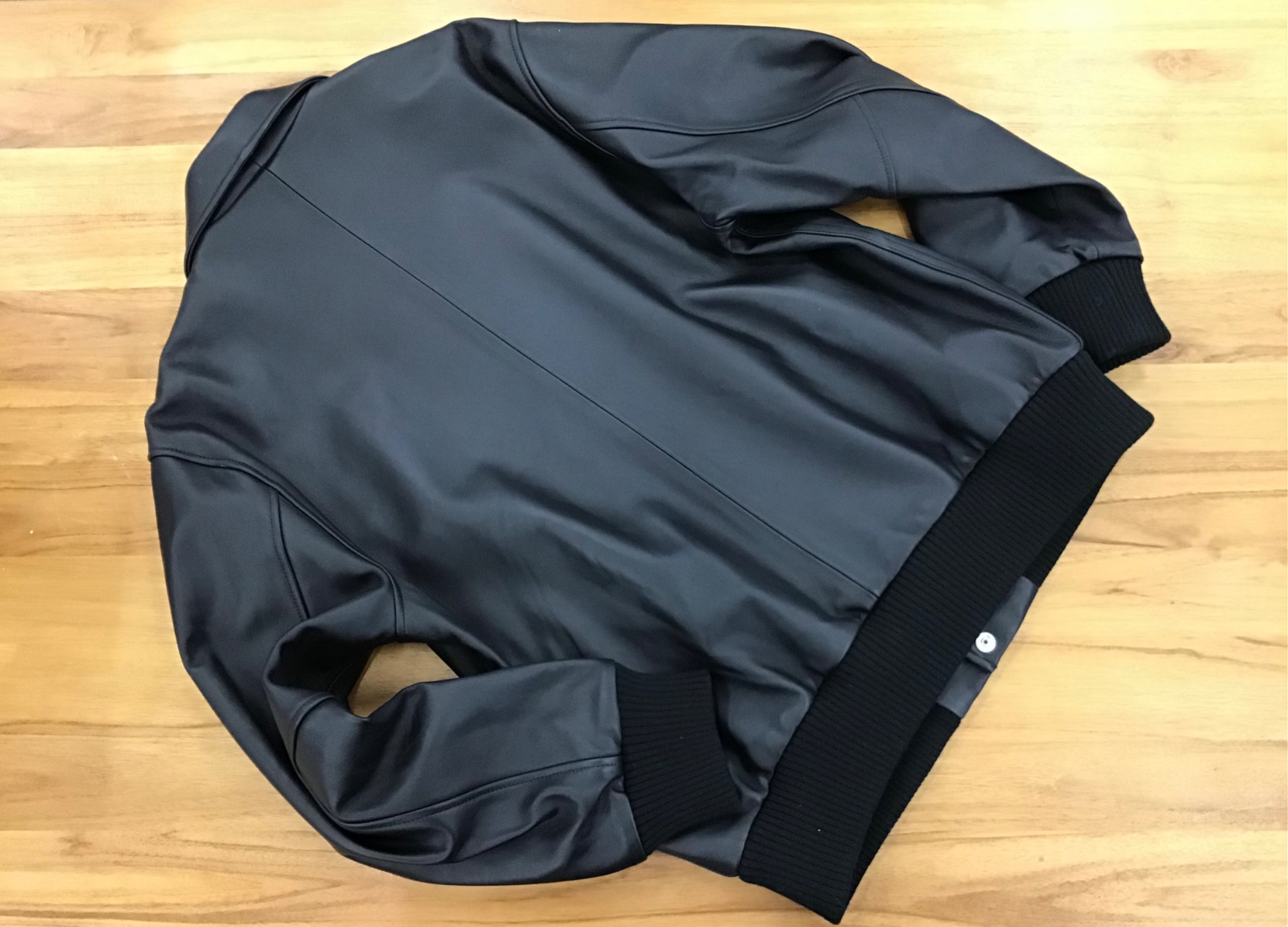 JR新長田駅徒歩5分♪駅近です！！】SKOOKUM（スクーカム）レザー