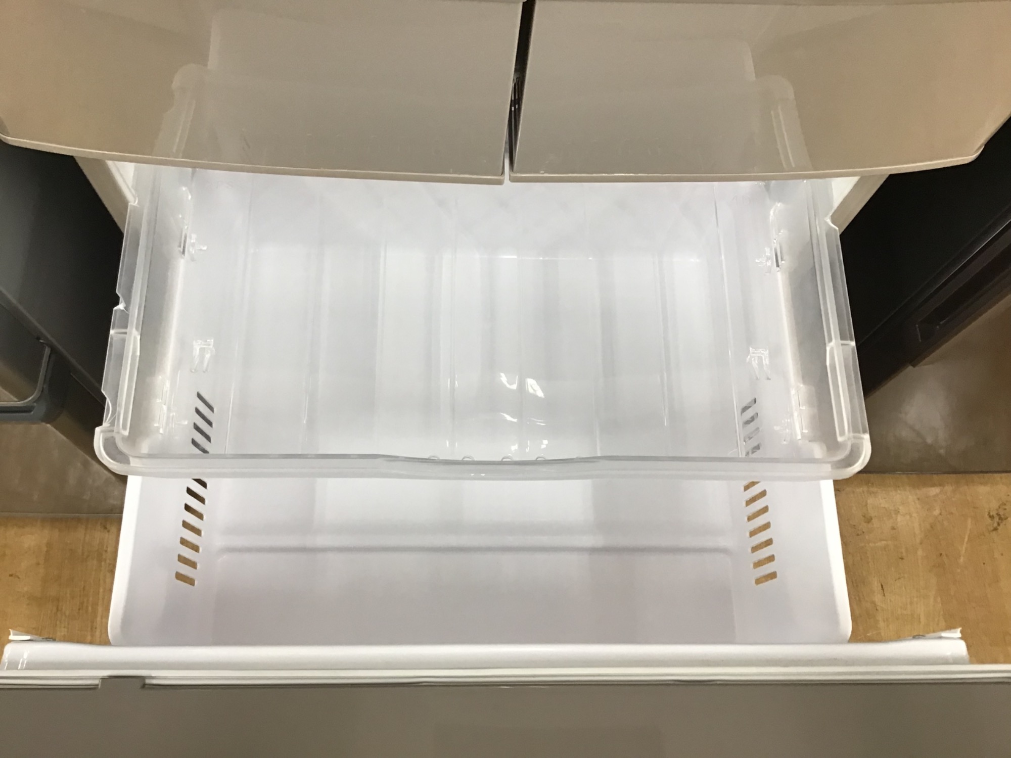 【トレファク神戸新長田】HITACHIの5ドア冷蔵庫です【取りに来れる方限定】 家電買取強化中！】HITACHIの6ドア冷蔵庫をご紹介します！｜2026年04月