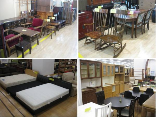 テーブルのカップボード